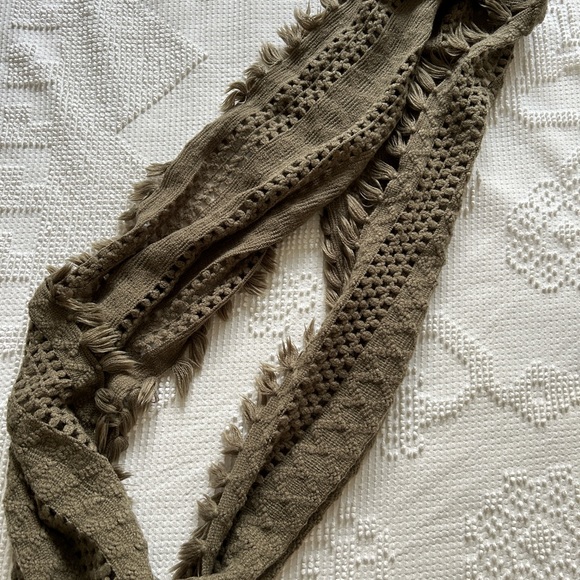 BP Army Green Infinity Scarf - Picture 3 of 3